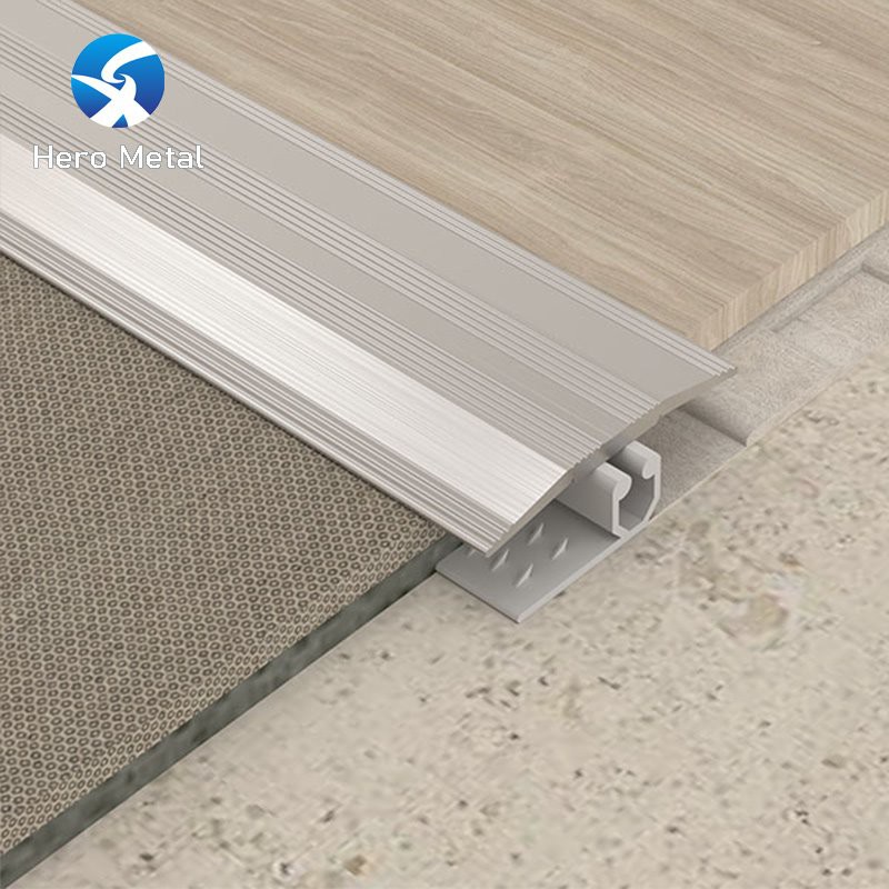 กระเบื้องถึงพรมแถบประตู